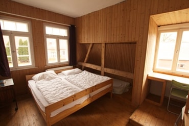 2-ER ZIMMER